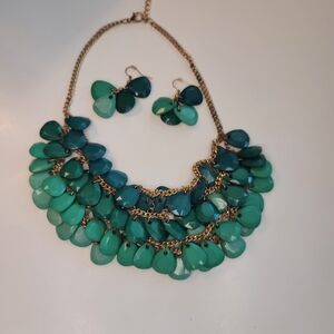 Elegant Green Statement Necklace and Earring Set